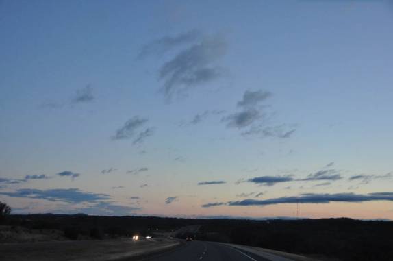 Entardecer nas intermináveis planícies do Texas, nos Estados Unidos